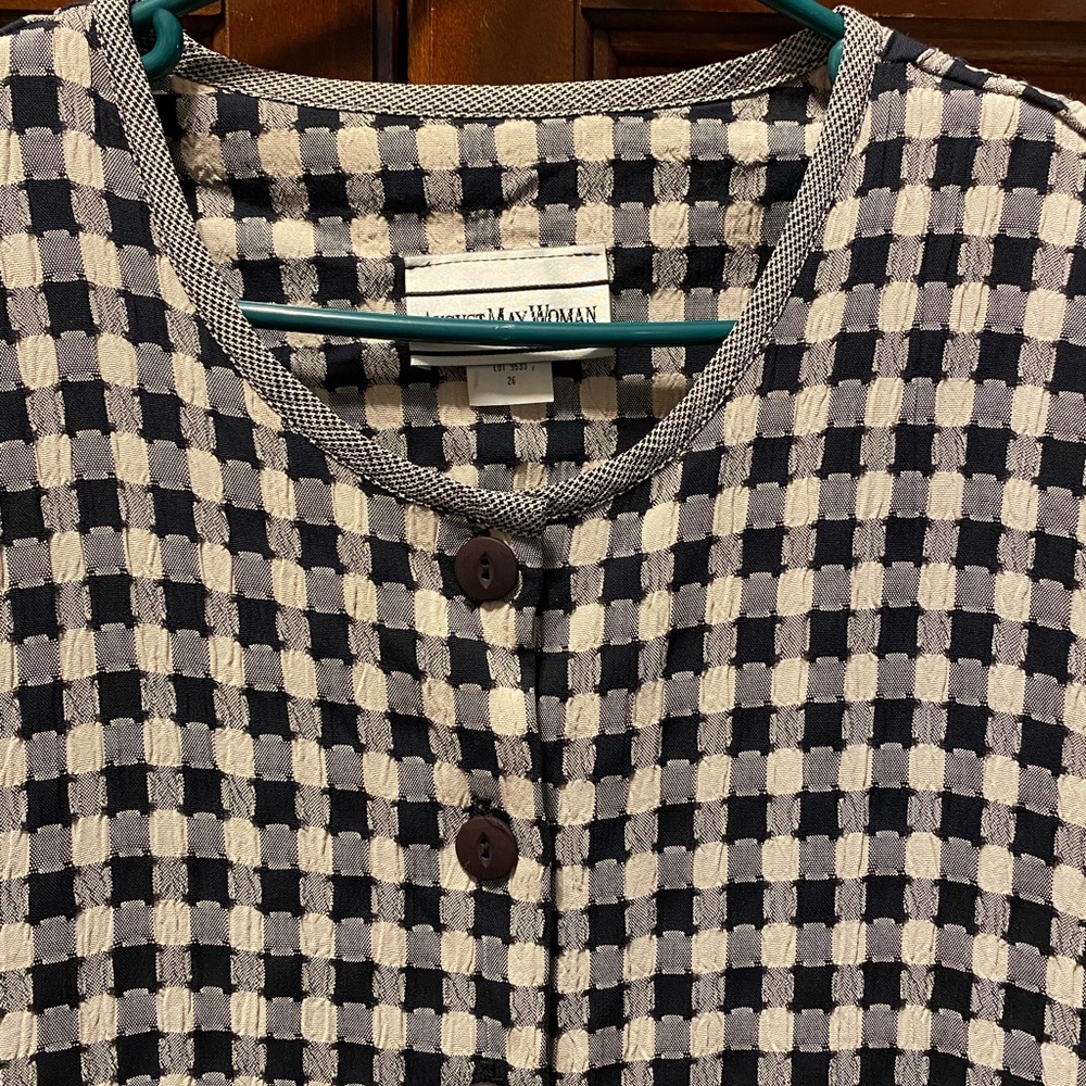 Chic Checkered Button-Up Jacket Size 26 Vintage - image 2